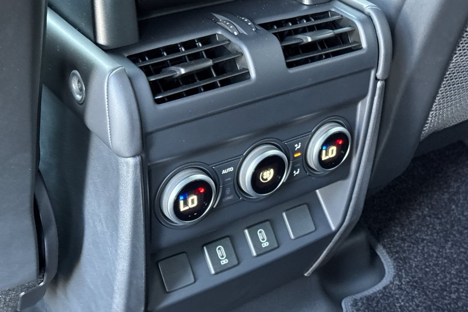 New 2026 Gondwana Stone Land Rover X-Dynamic SE image 13