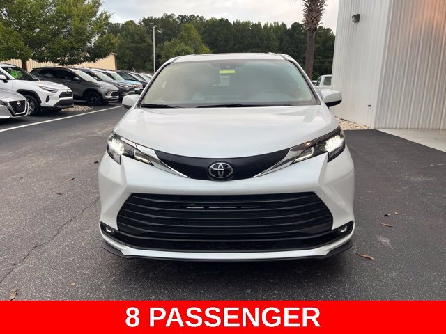 Used 2026 Beige Toyota XLE image 39