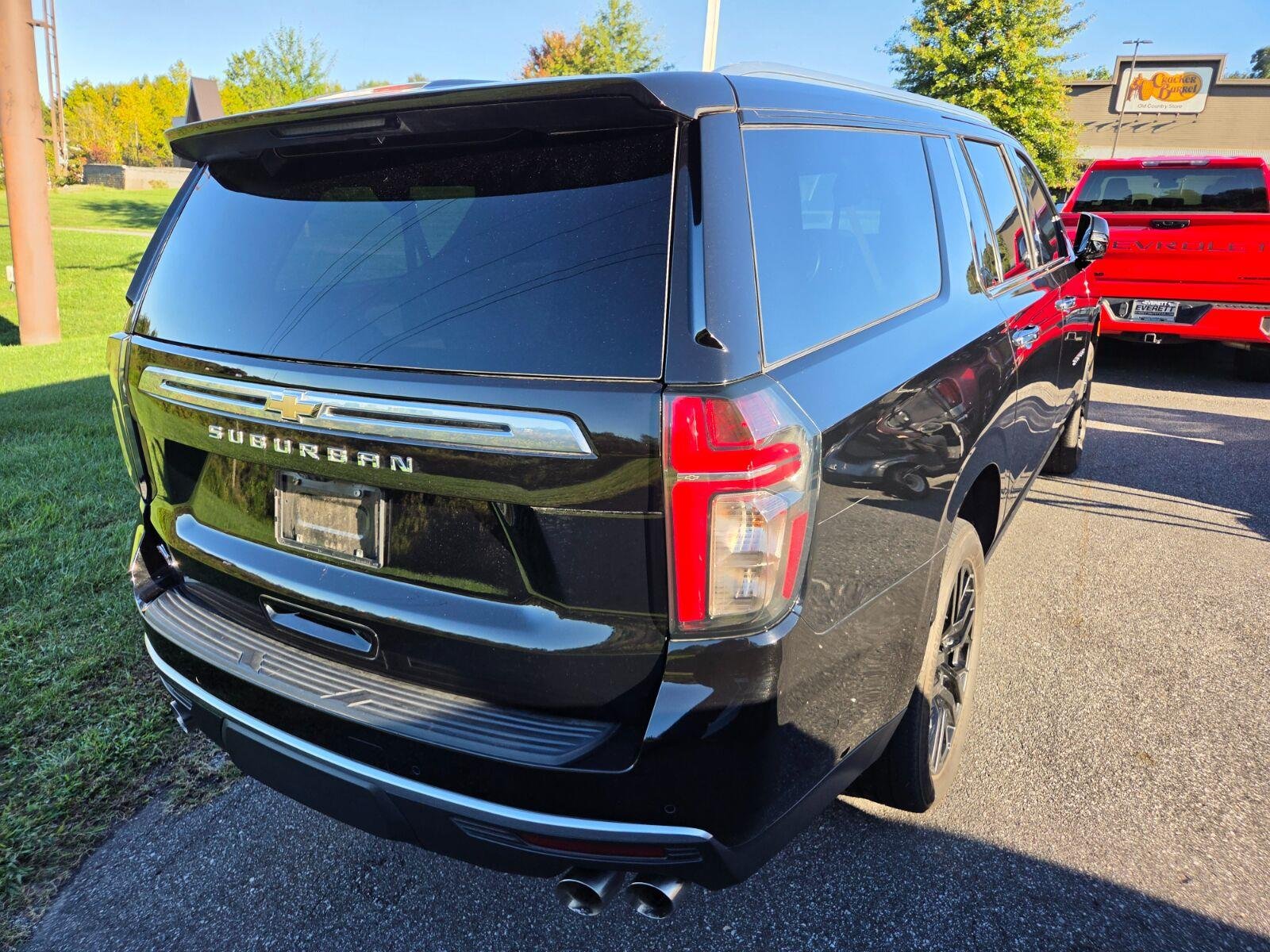 Used 2024 Black Chevrolet High Country image 6