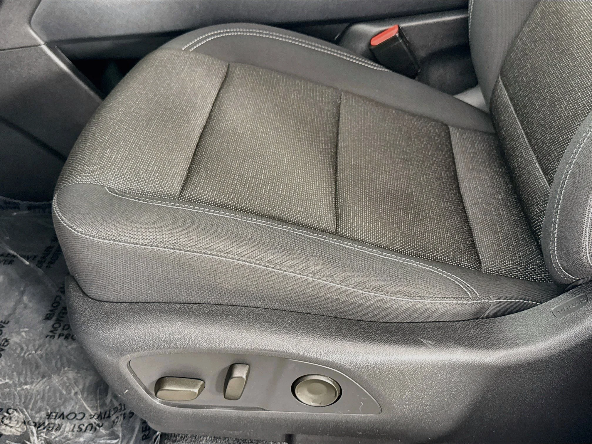 Used 2024 Summit White Chevrolet LT image 21