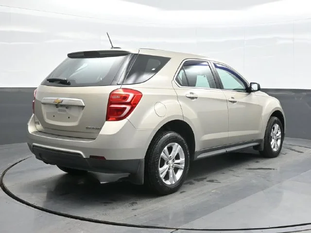 2016 Chevrolet Equinox LS - Photo 9