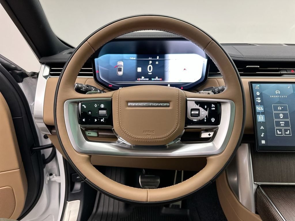 New 2026 Ostuni Pearl White Land Rover SE image 14