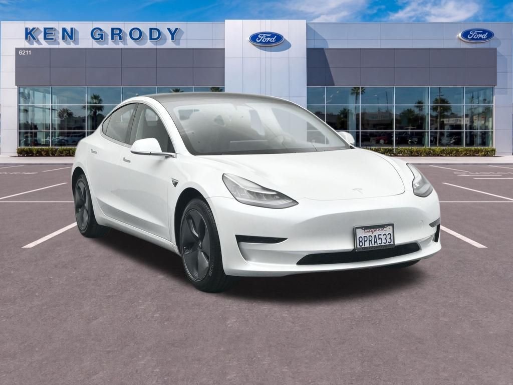 2020 Tesla Model 3 Standard Range Plus's photo
