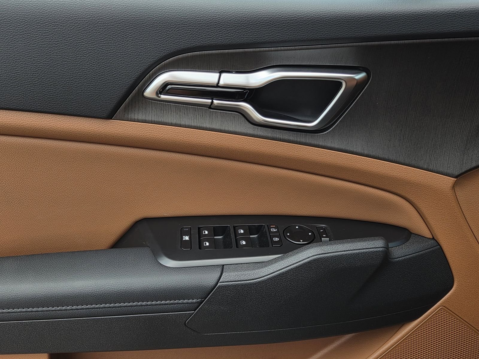 New 2026 Black Kia X-Line image 17