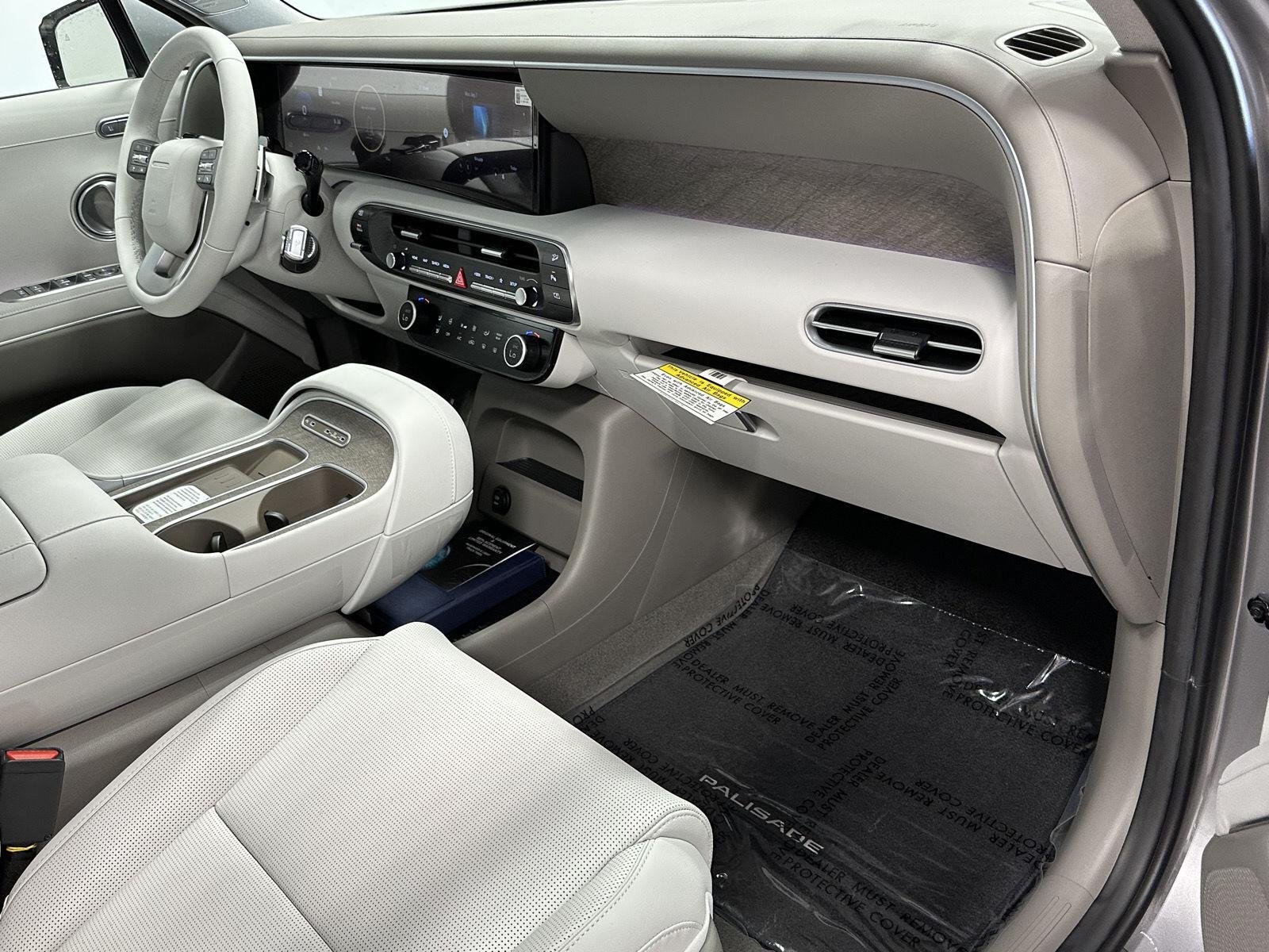 New 2027 Shimmering Silver Hyundai Limited 7P image 39
