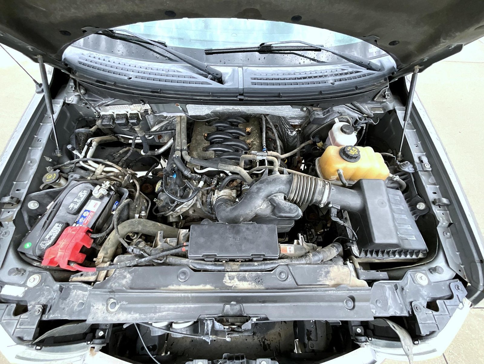 Used 2011 Gray Ford Platinum image 26