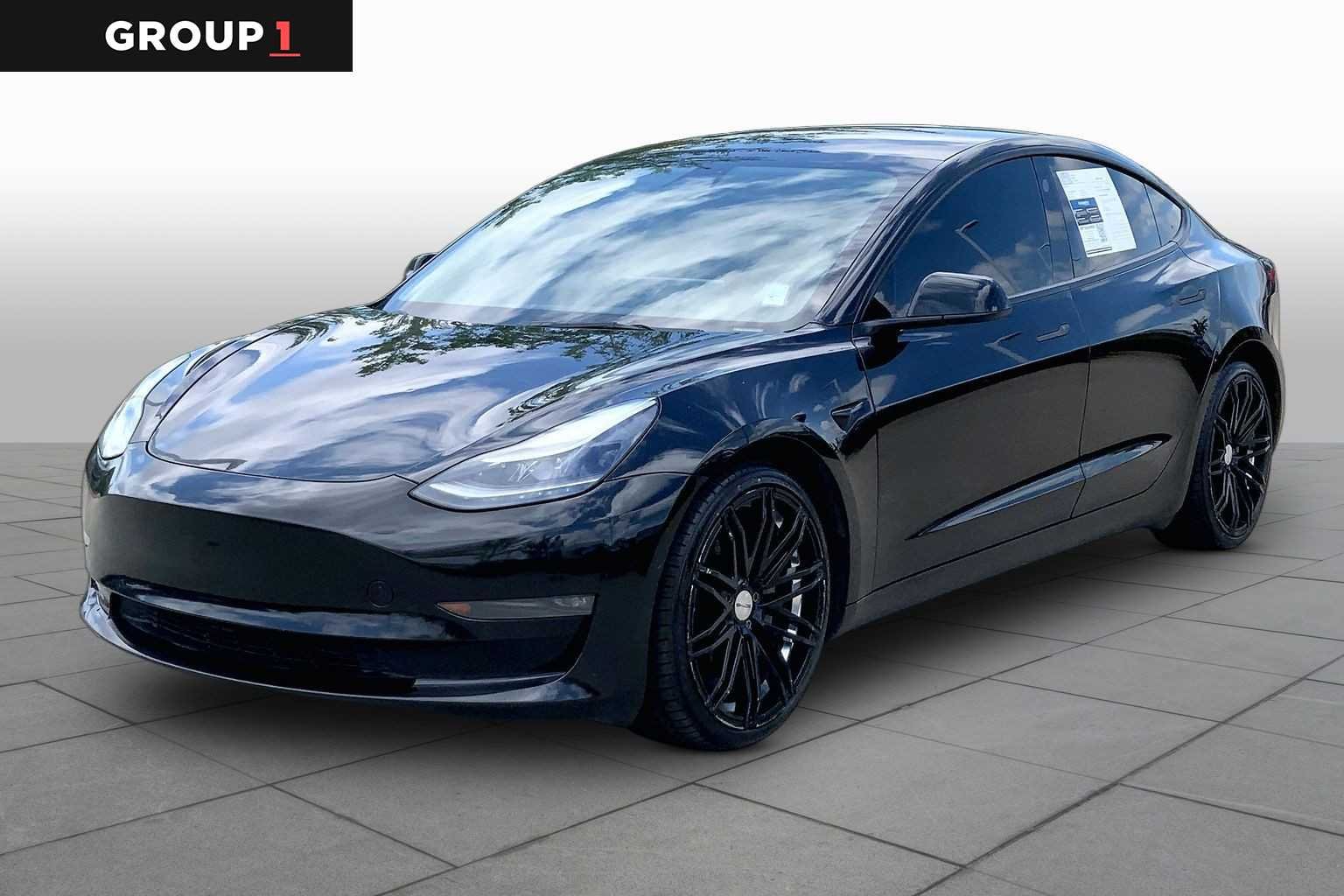 2022 Tesla Model 3 Long Range Dual Motor All-Wheel Drive's photo
