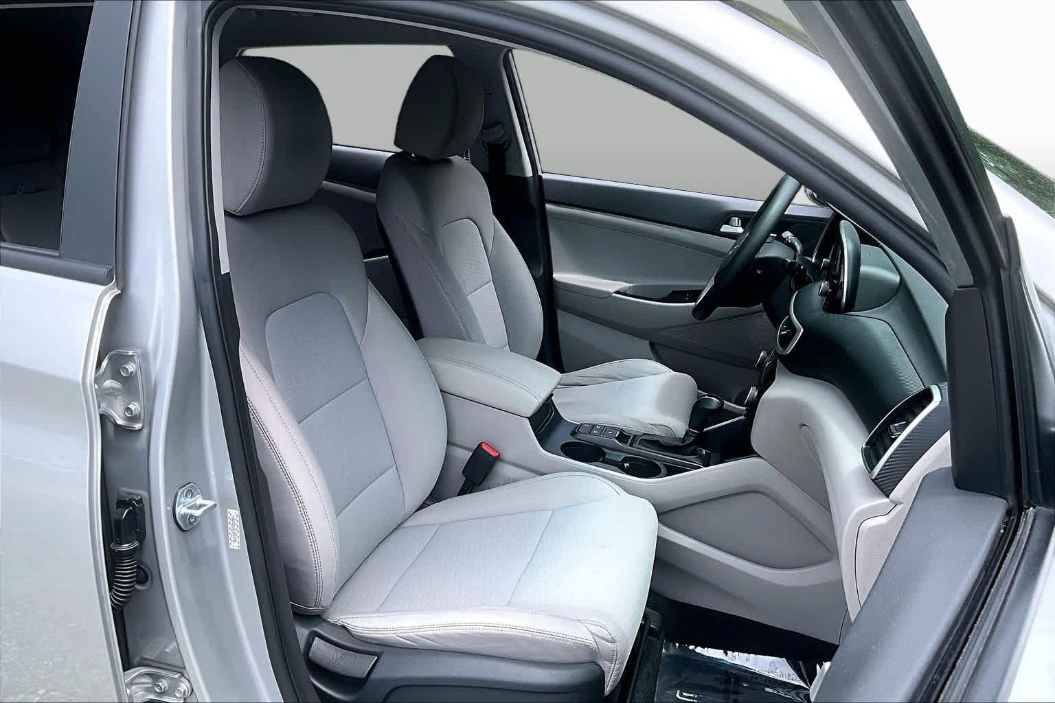 Used 2020 Stellar Silver Hyundai SEL image 9