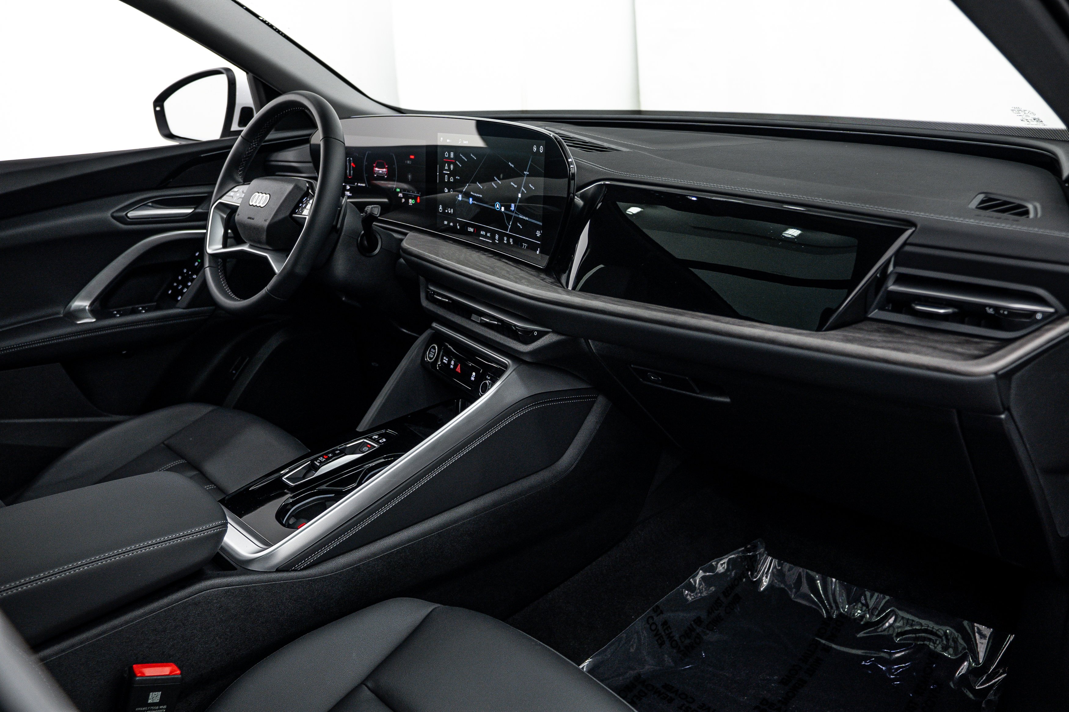 Used 2025 Arkona White Audi Premium image 9