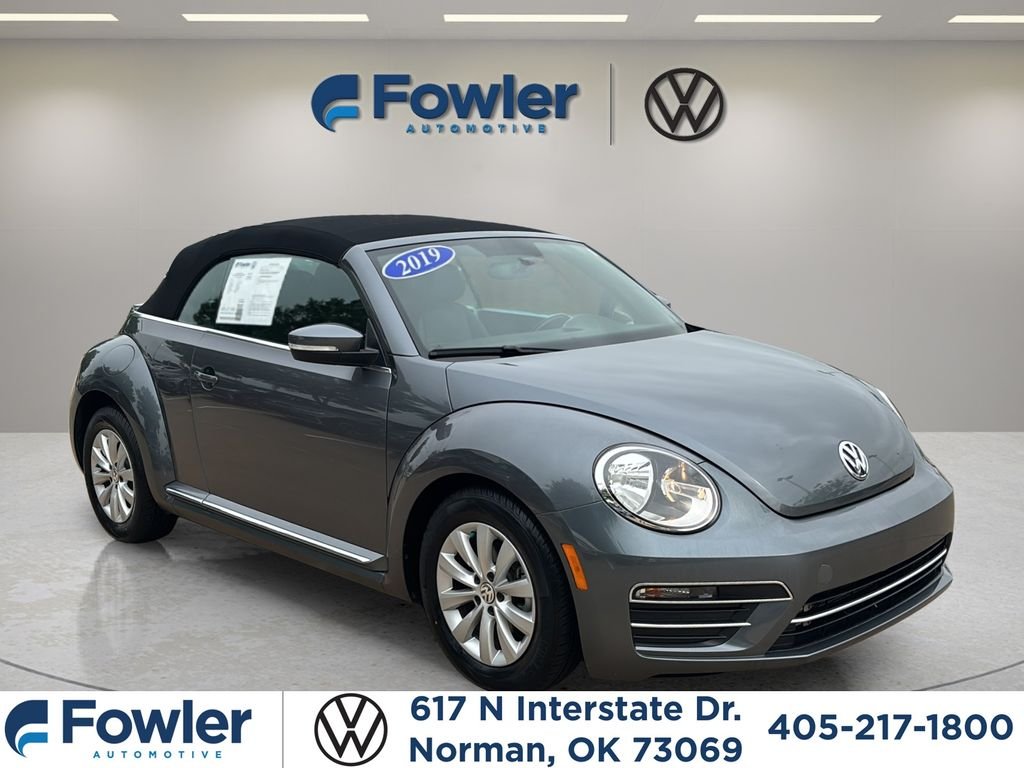 2019 Volkswagen Beetle 2.0T S Convertible Auto's photo