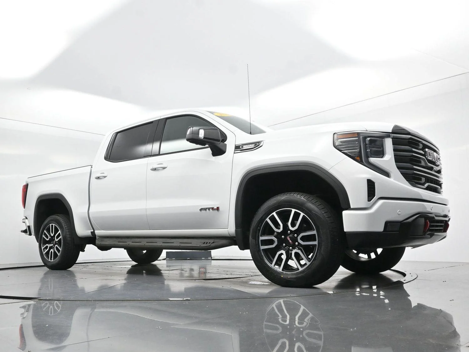 Used 2025 Summit White GMC AT4 image 46