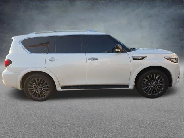 Used 2023 White INFINITI Premium Select image 6