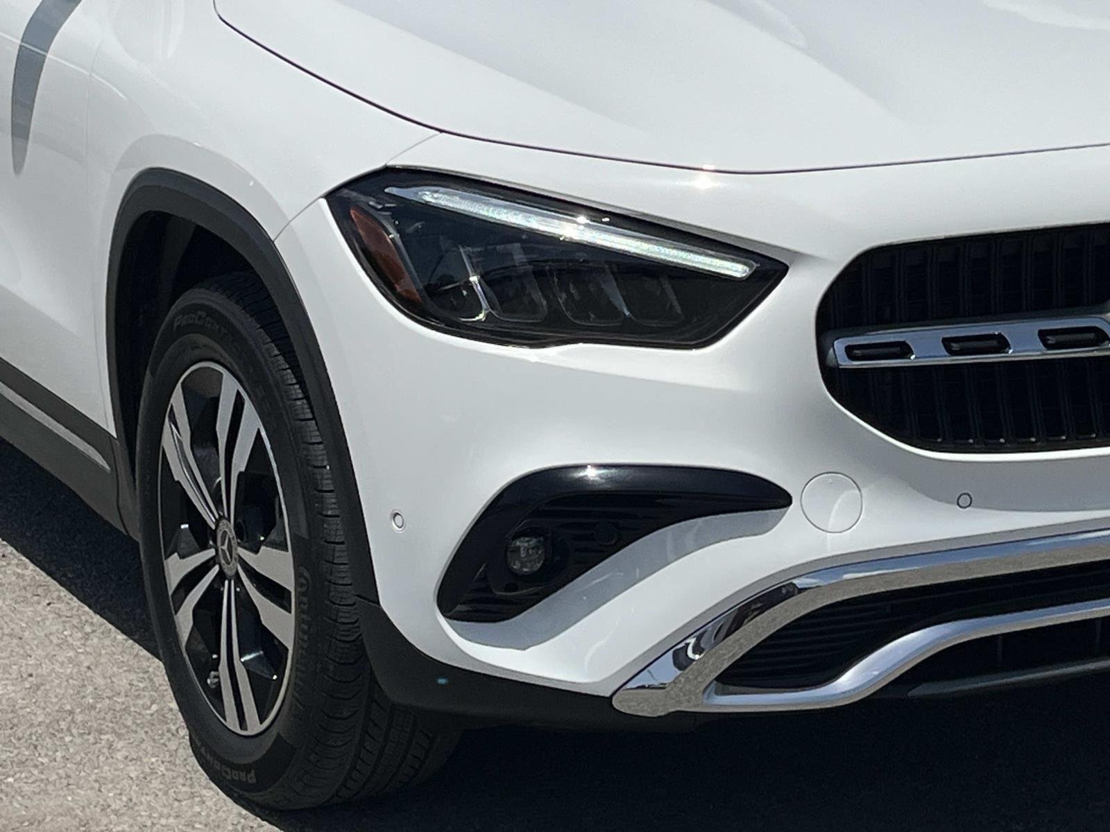 Certified Used 2025 Polar White Mercedes-Benz GLA 250 image 9
