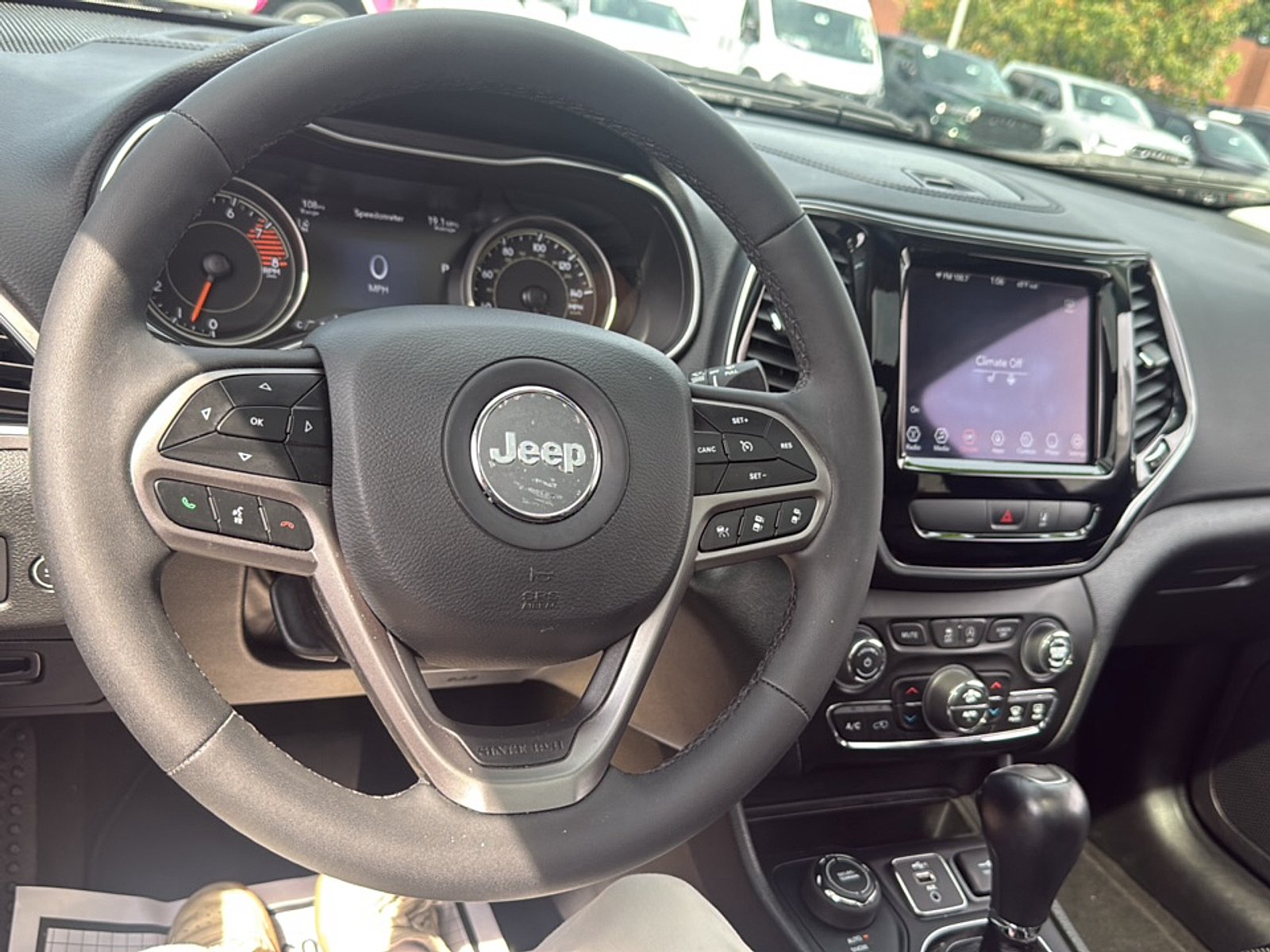 Used 2022 Bright White Clearcoat Jeep Limited 4x4 image 19