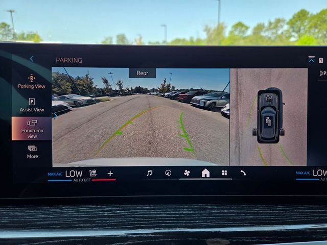 Used 2024 Gray BMW xDrive40i image 24
