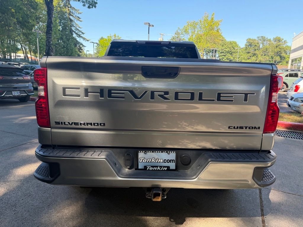 Used 2024 Gray Chevrolet Custom image 5