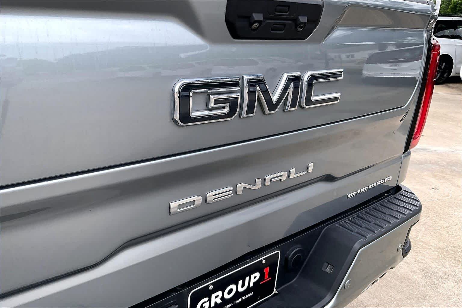 Used 2023 Sterling Metallic GMC Denali Ultimate image 30