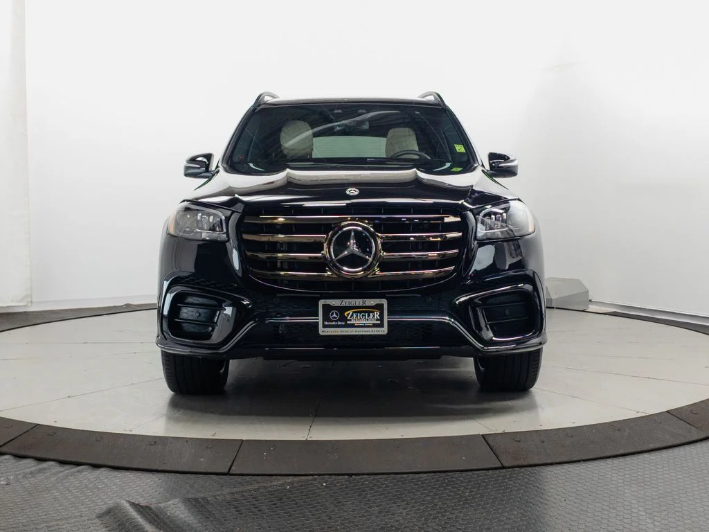 Used 2026 Black Mercedes-Benz GLS 580 image 2