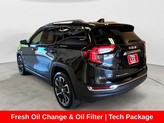 Used 2022 Black GMC SLT image 3