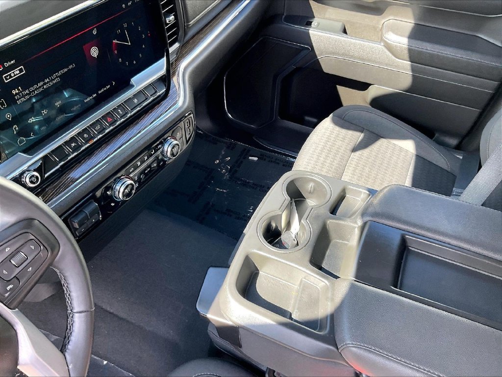 Used 2023 Sterling Metallic GMC Elevation image 20