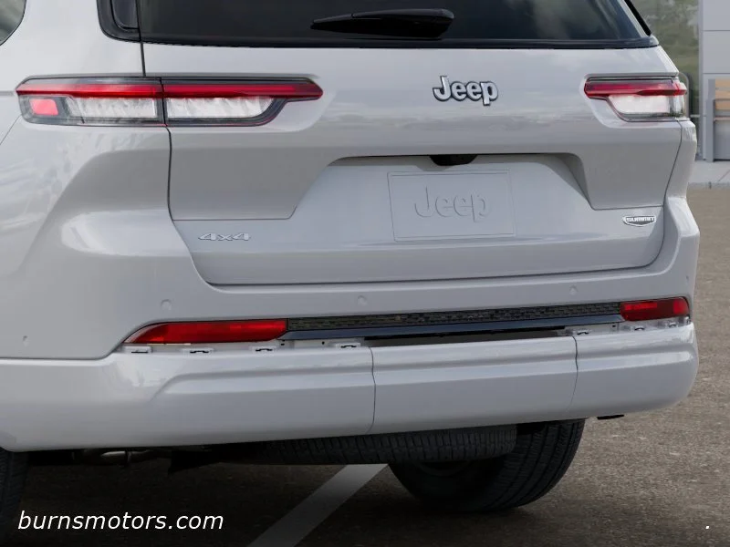 New 2026 Bright White Clear-Coat Exterior Paint Jeep Summit image 13