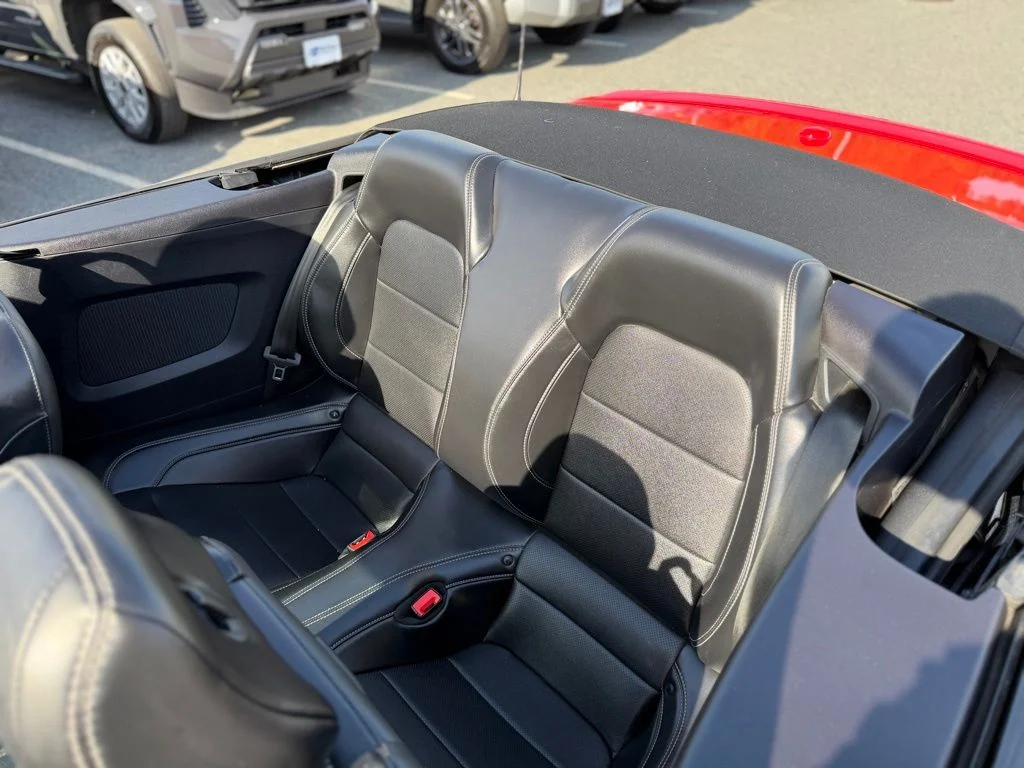Used 2019 Red Ford GT Premium image 9