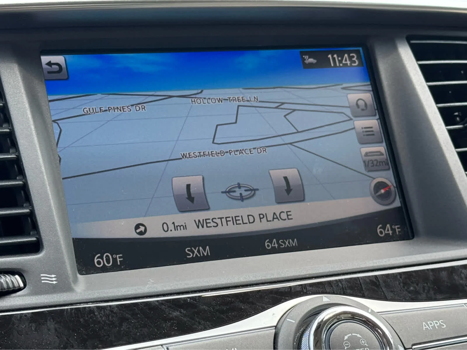 Used 2019 Moonstone White INFINITI LUXE image 16