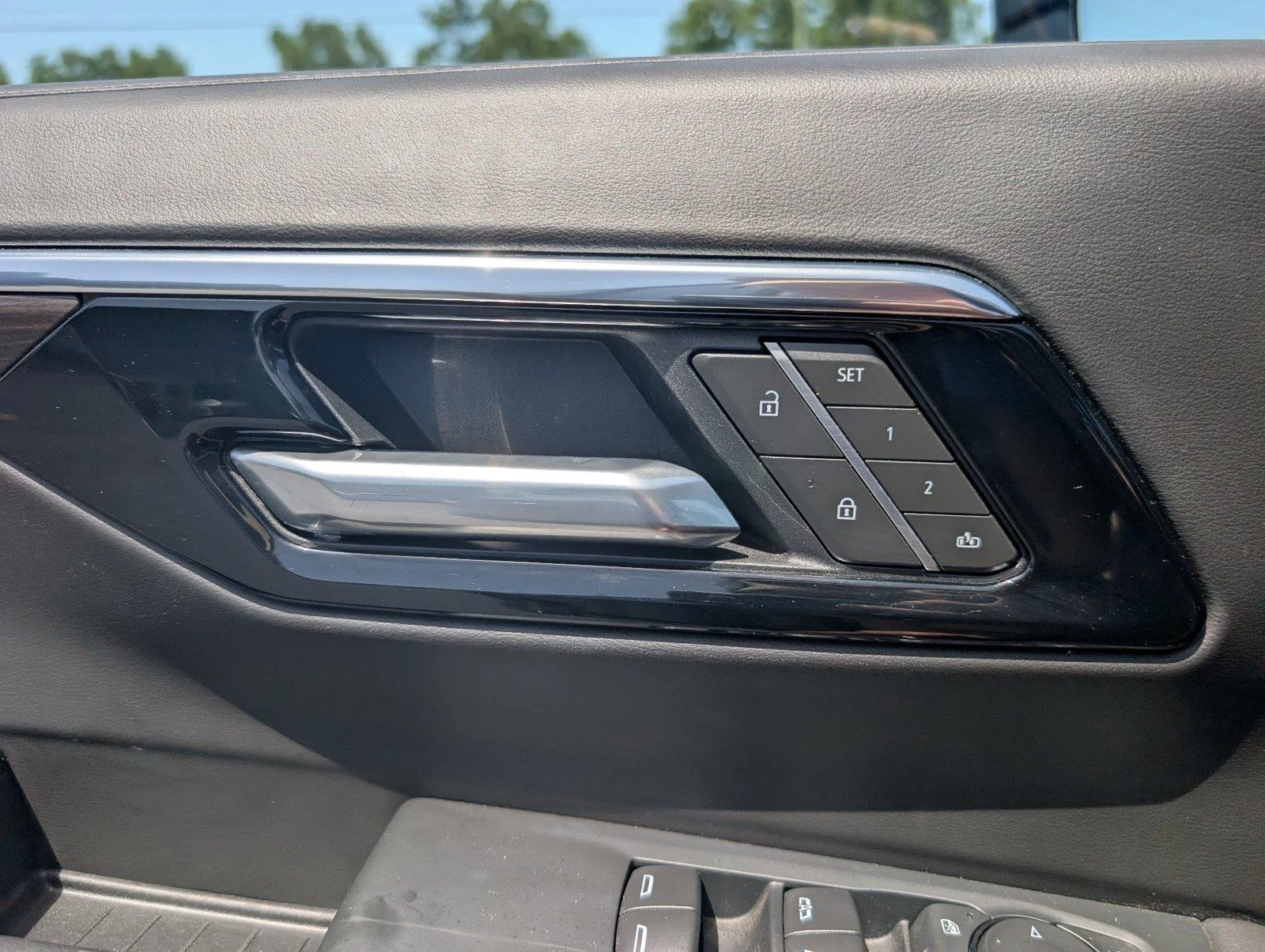Used 2026 Sterling Gray Metallic Chevrolet LT image 33