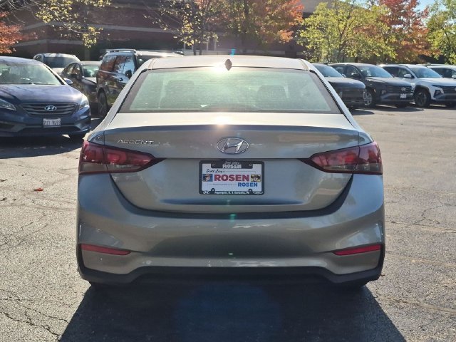 Used 2022 Gray Hyundai SE image 6