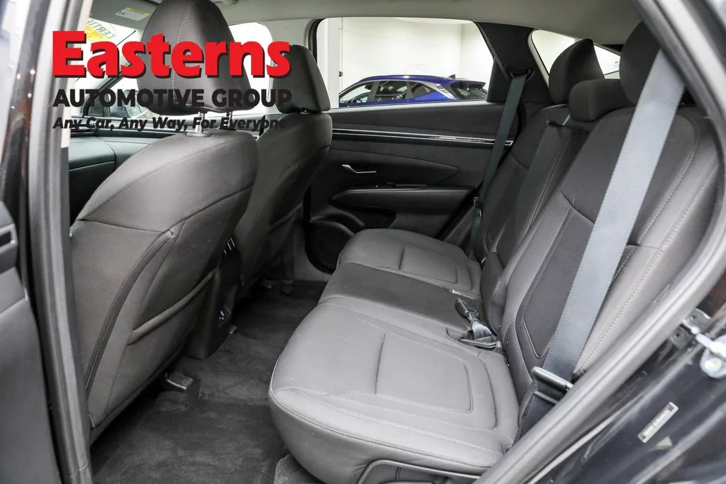 Used 2022 Black Hyundai SEL image 23