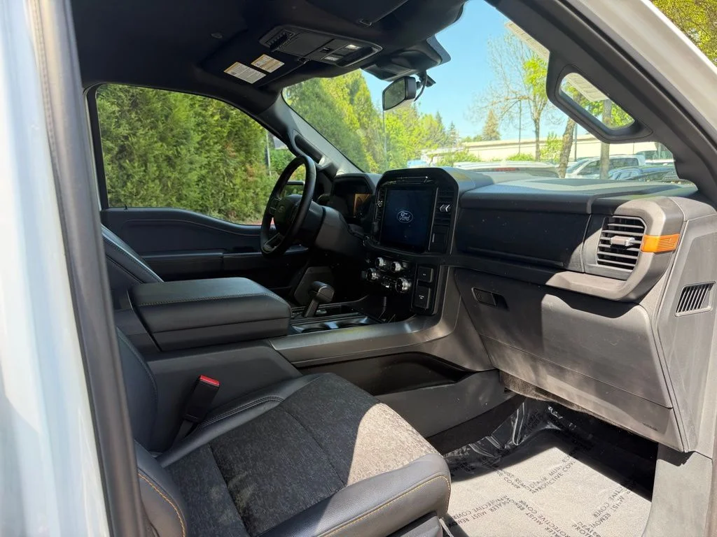 Used 2025 White Ford Tremor image 17