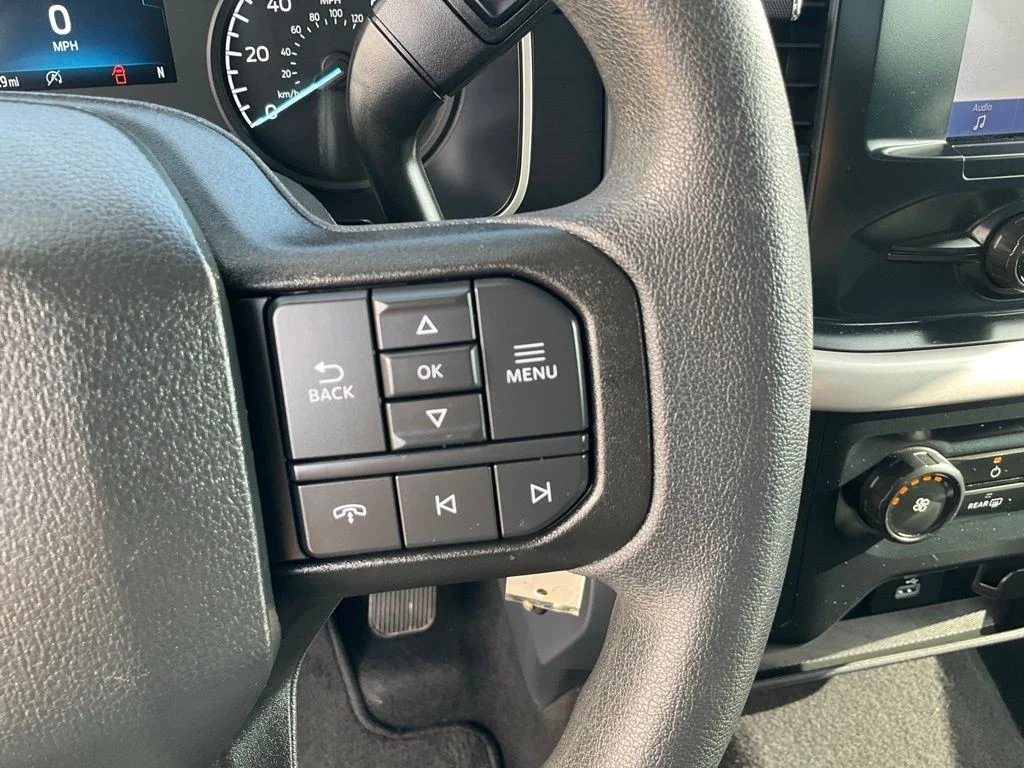 Used 2023 Silver Ford XLT image 12