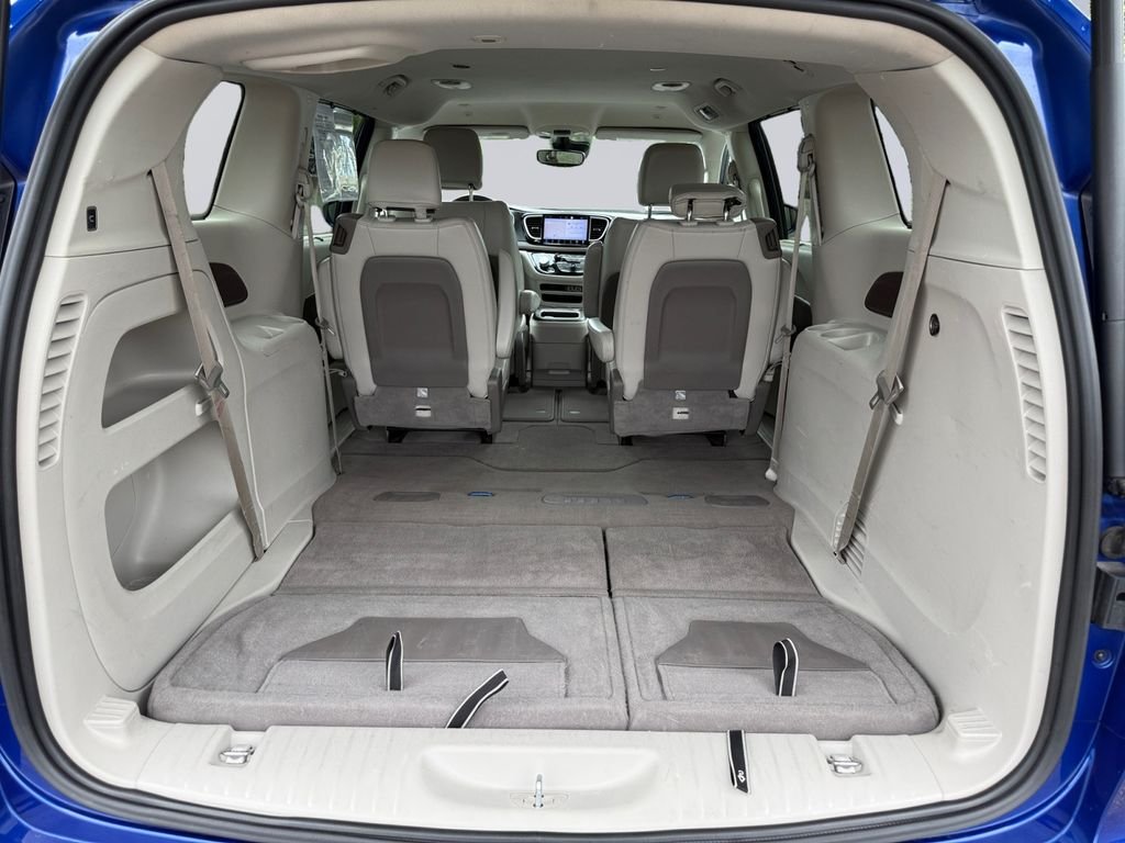 Used 2021 Blue Chrysler Touring L image 20