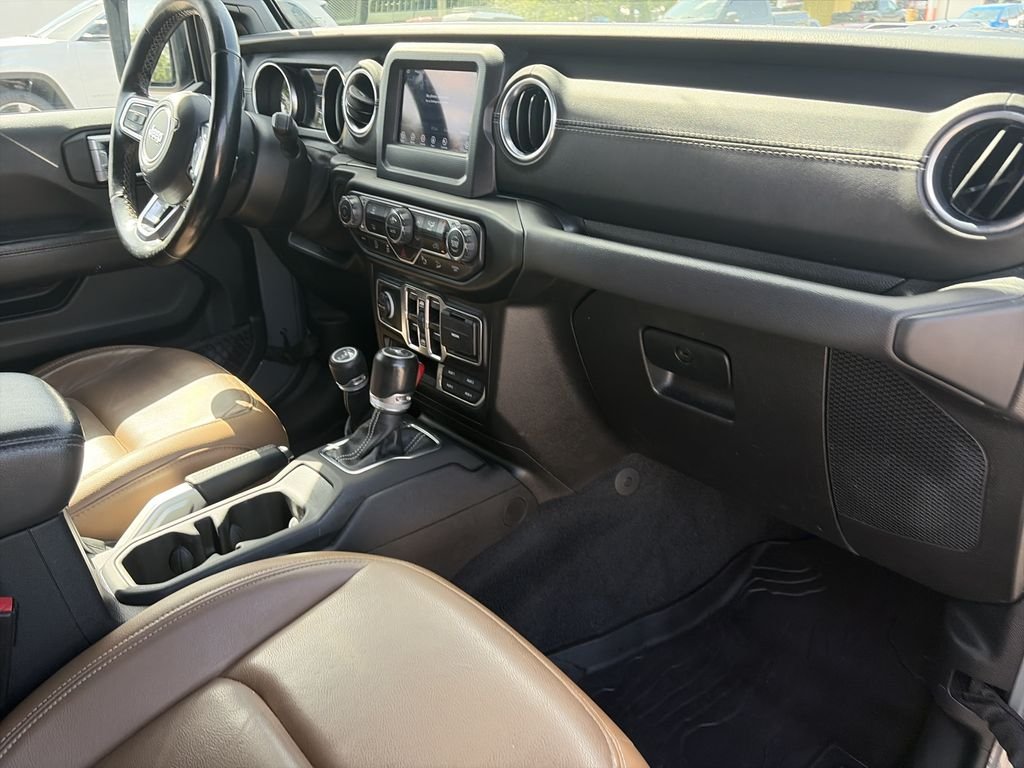 Used 2021 Gray Jeep Unlimited Sahara image 31