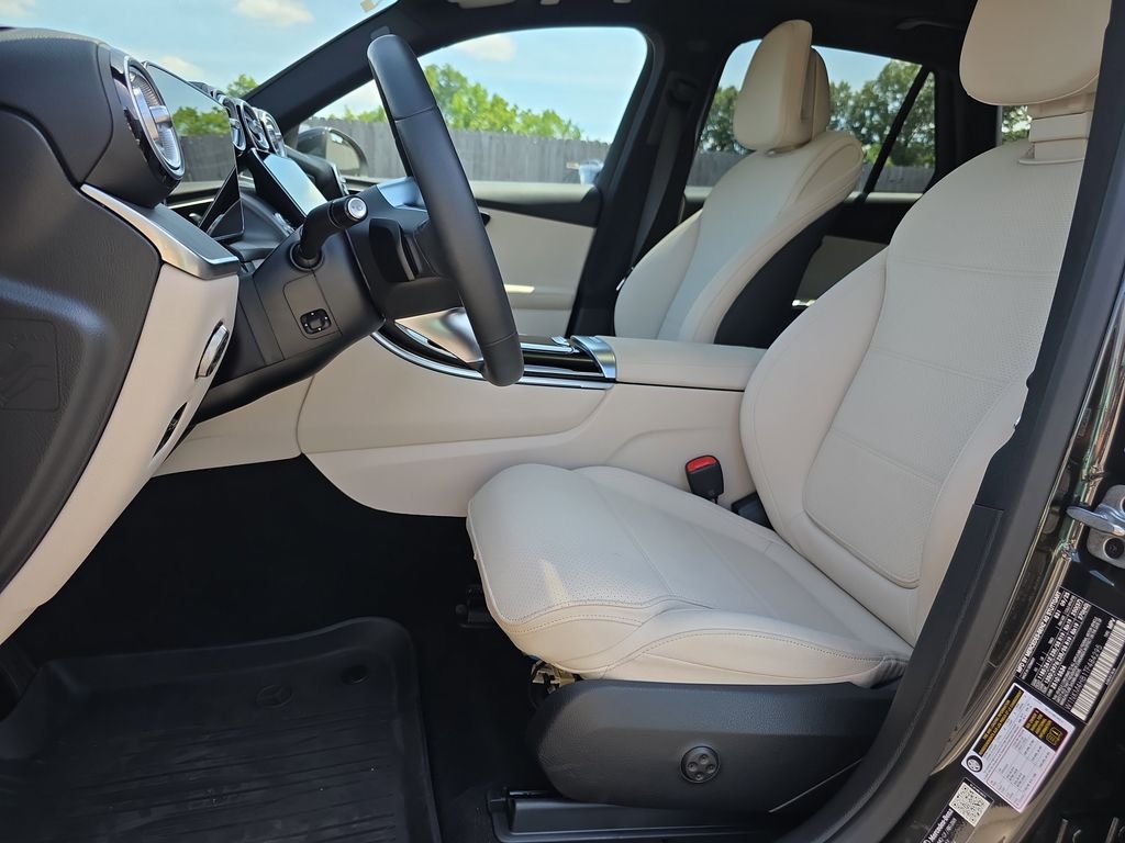 Certified Used 2026 Gray Mercedes-Benz GLC 300 image 10