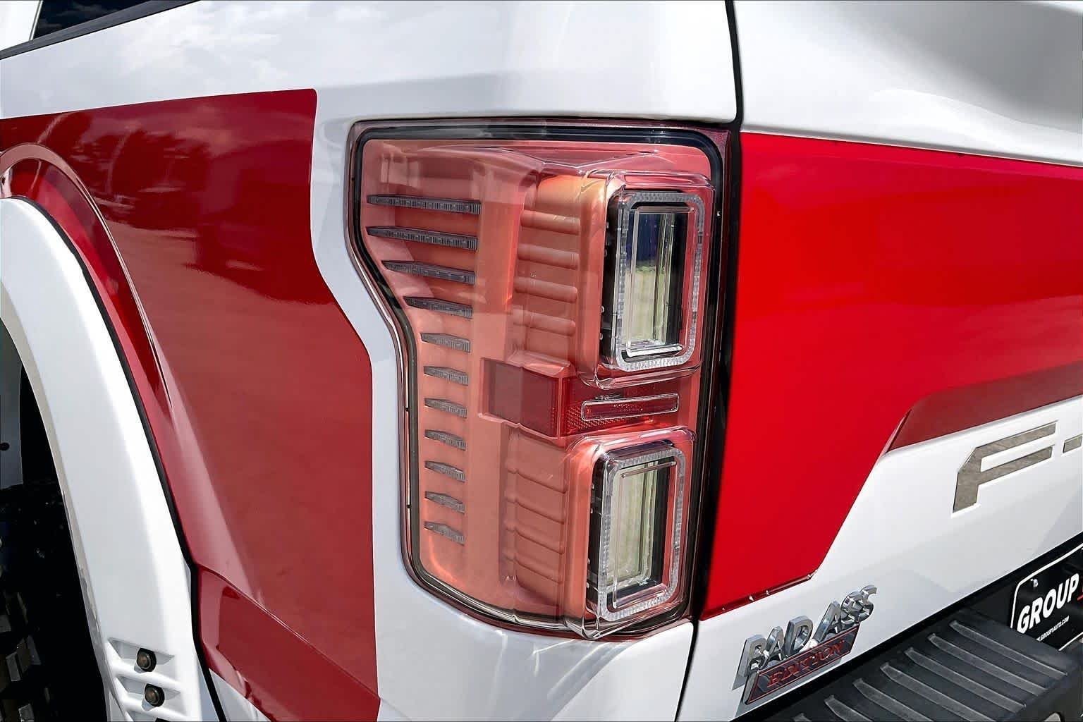 Used 2019 Oxford White Ford XLT image 27