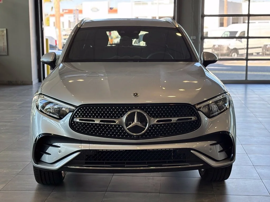 Used 2025 Silver Mercedes-Benz GLC 350e image 13