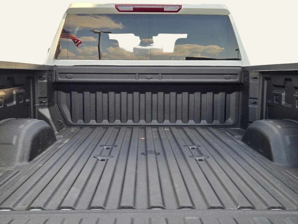 Used 2025 White GMC Pro image 19