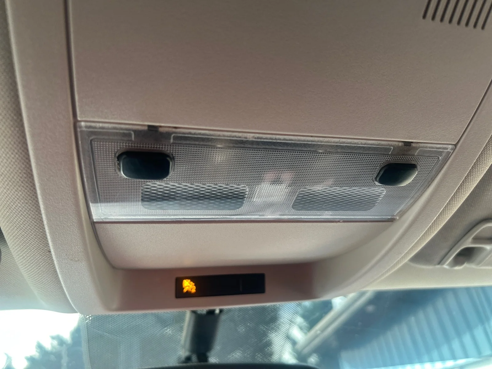 Used 2011 WHITE Chevrolet LT image 18