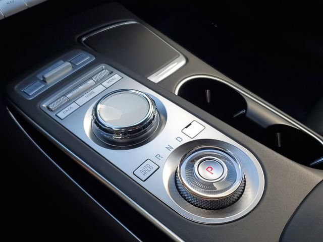 2025 GENESIS GV70 Standard - Photo 22