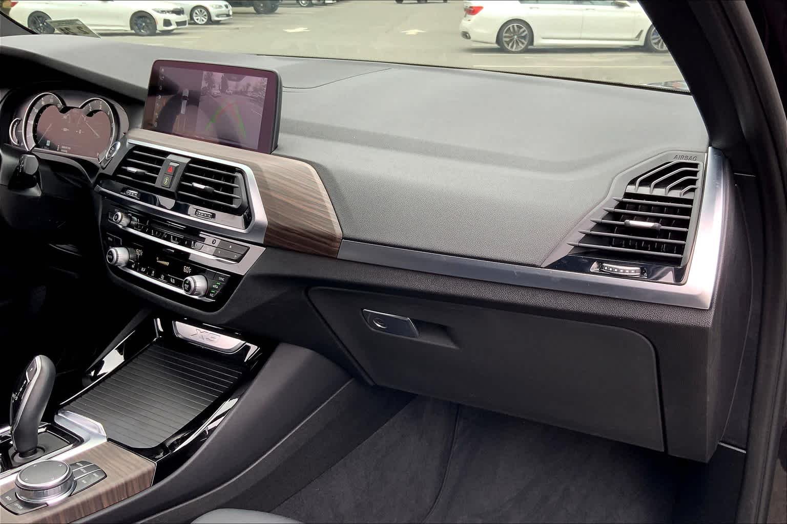 Used 2019 Dark Graphite Metallic BMW xDrive30i image 18