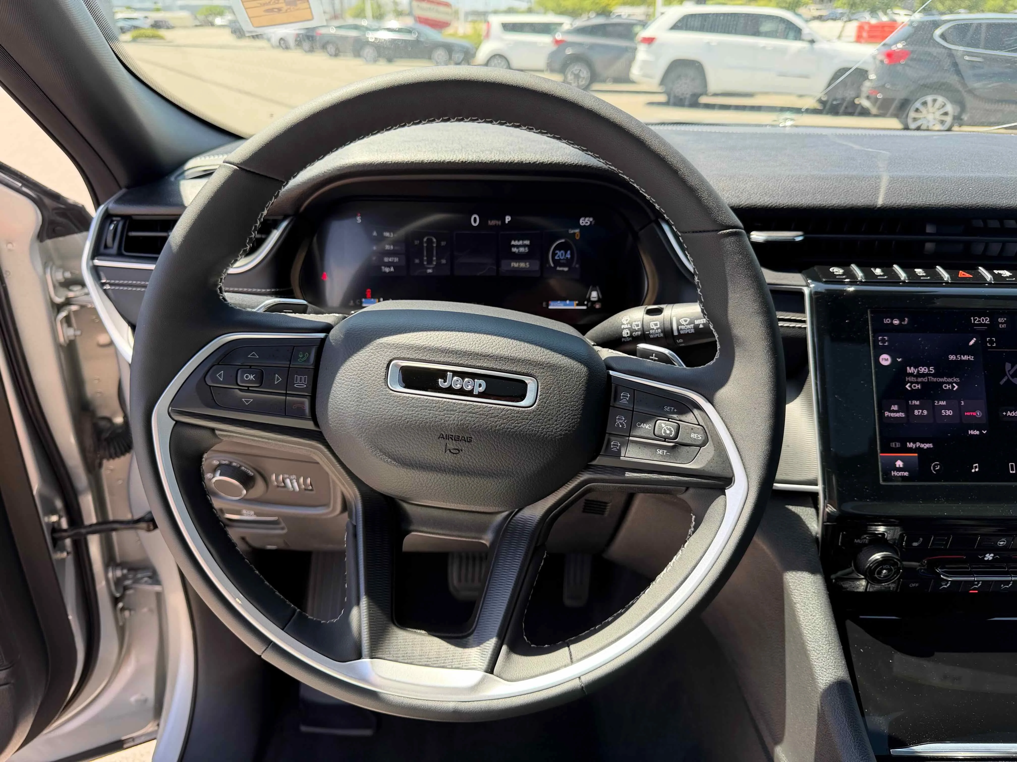 Used 2025 Silver Zynith Jeep Altitude X image 17