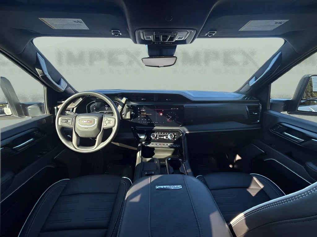 Used 2025 White GMC AT4X image 14