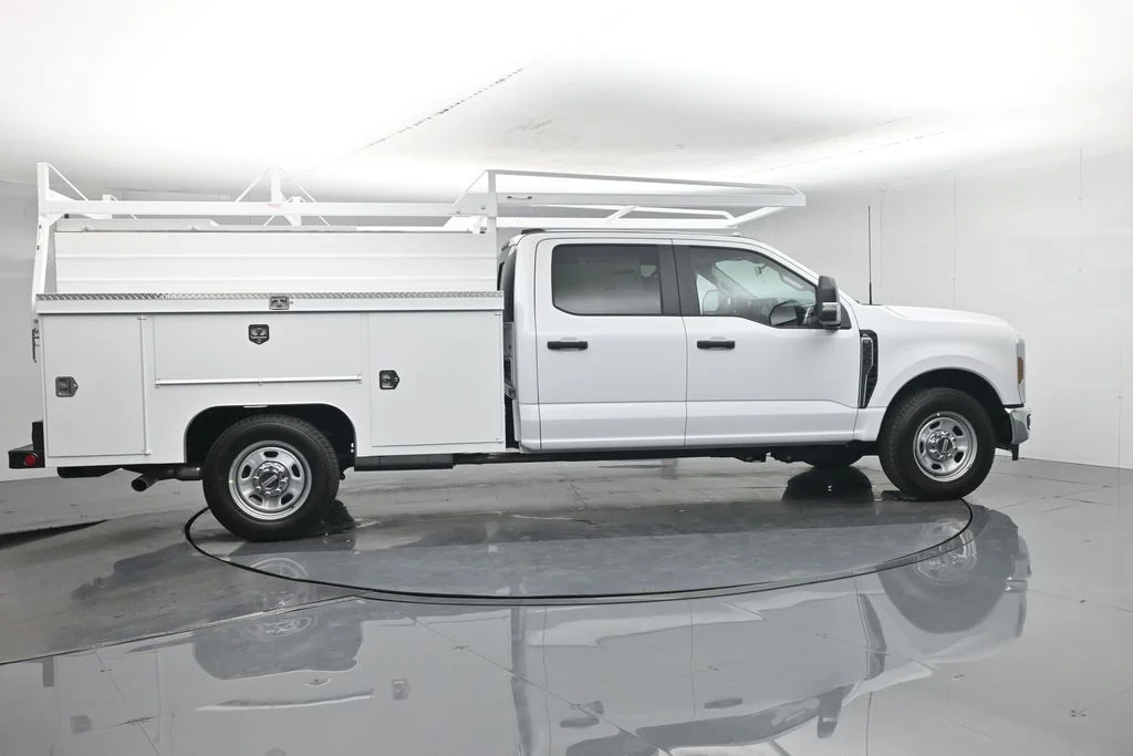 New 2026 Oxford White Ford XL image 33
