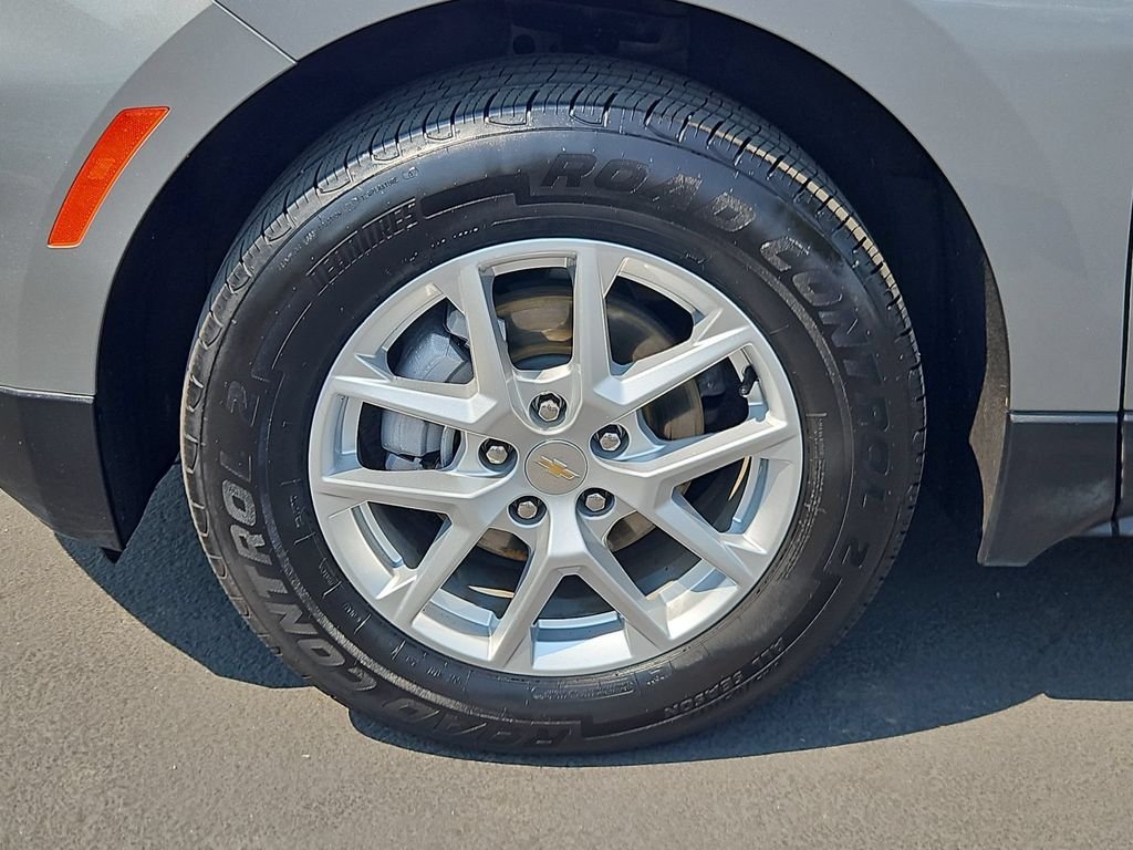 Used 2024 Sterling Gray Metallic Chevrolet LT image 29