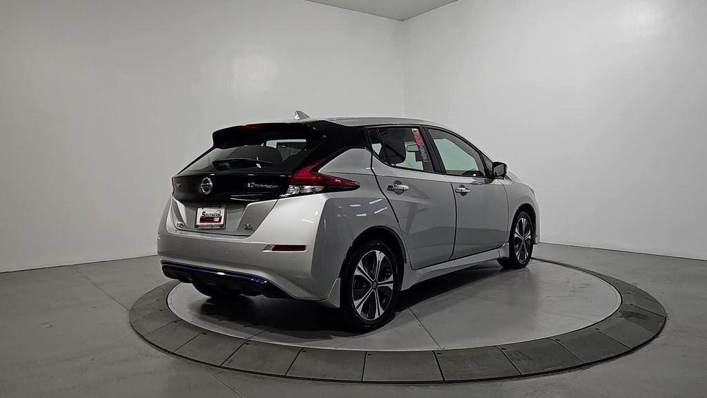 Used 2021 Brilliant Silver Metallic Nissan SL Plus image 5