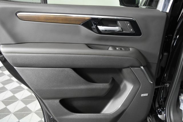 New 2026 Black Chevrolet High Country image 39