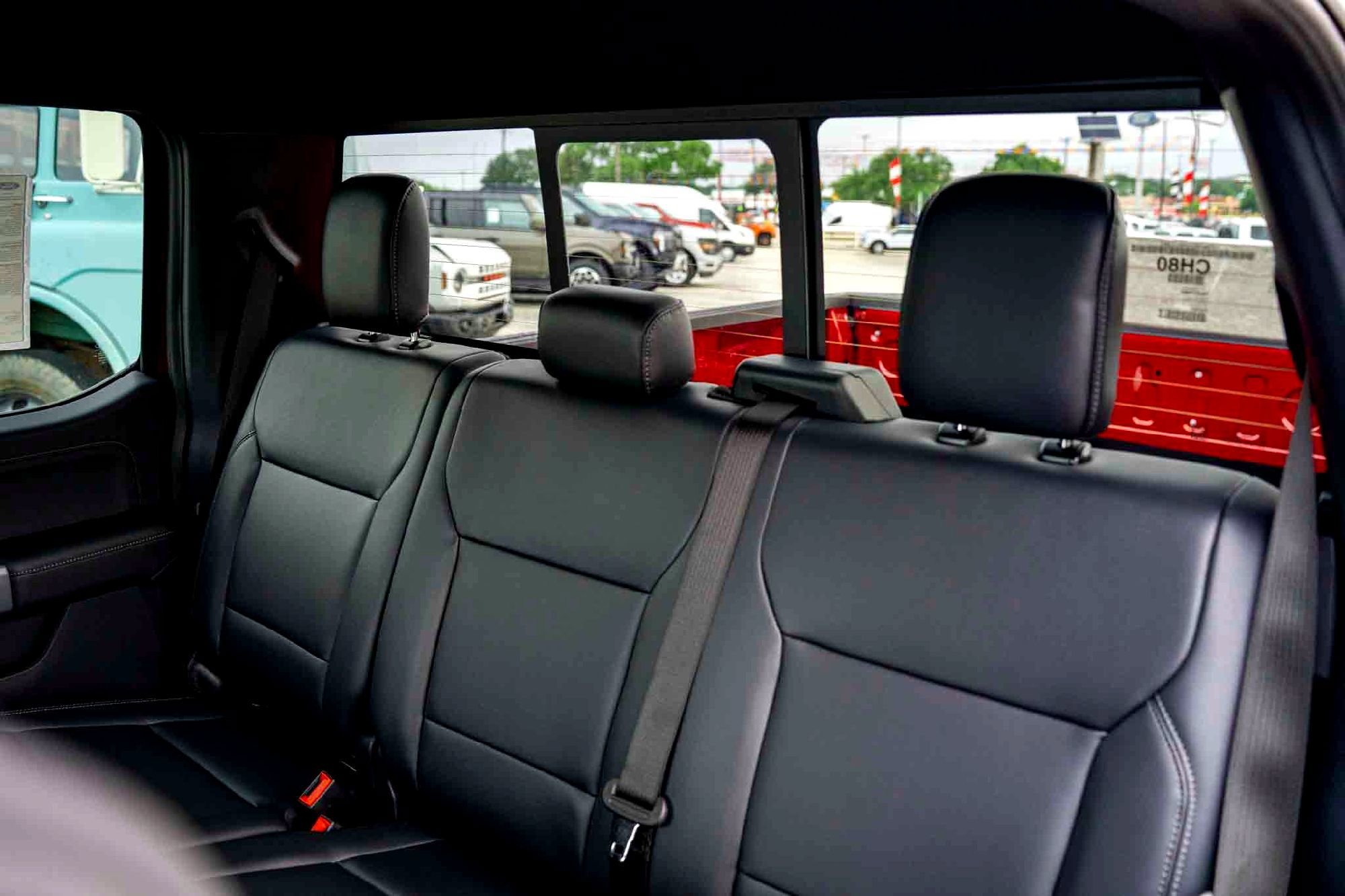 New 2026 Ruby Red Metallic Tinted Clearcoat Ford XLT image 18