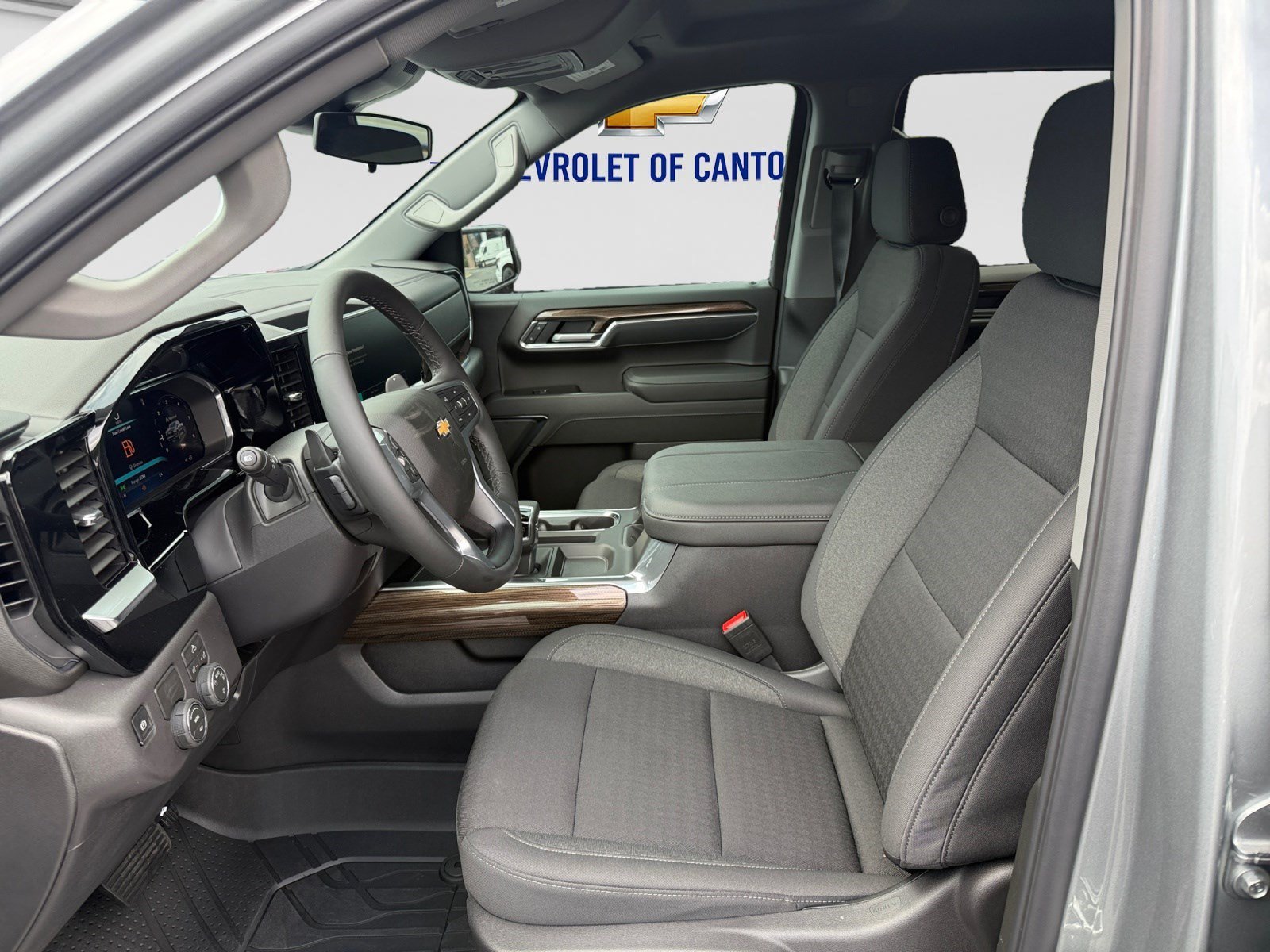 New 2026 Sterling Gray Metallic Chevrolet LT image 9