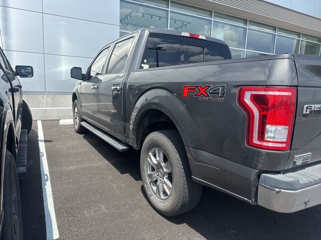 Used 2017 Gray Ford XLT image 12